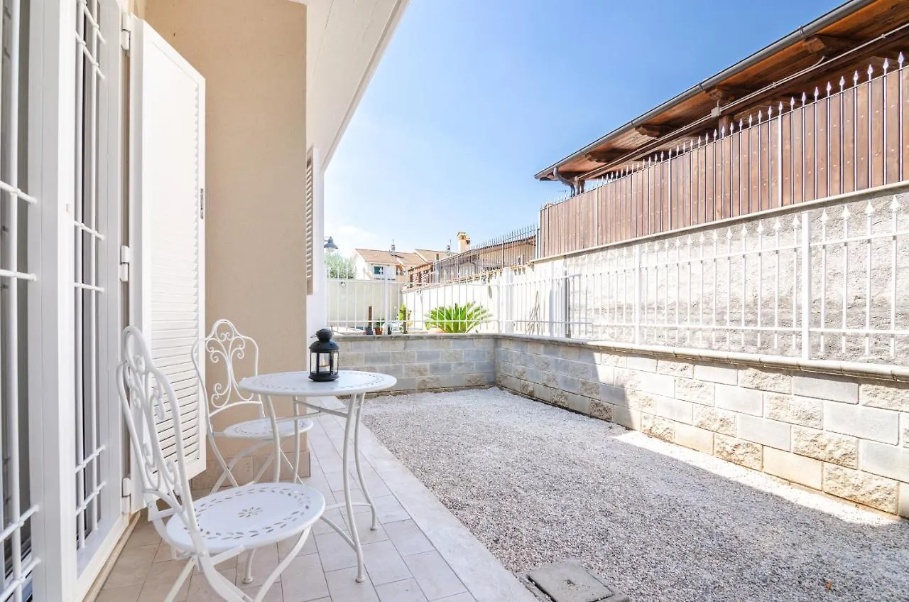 Apartment Vicino Ai Castelli Romani! Villetta Moderna Con Wifi E Parcheggio