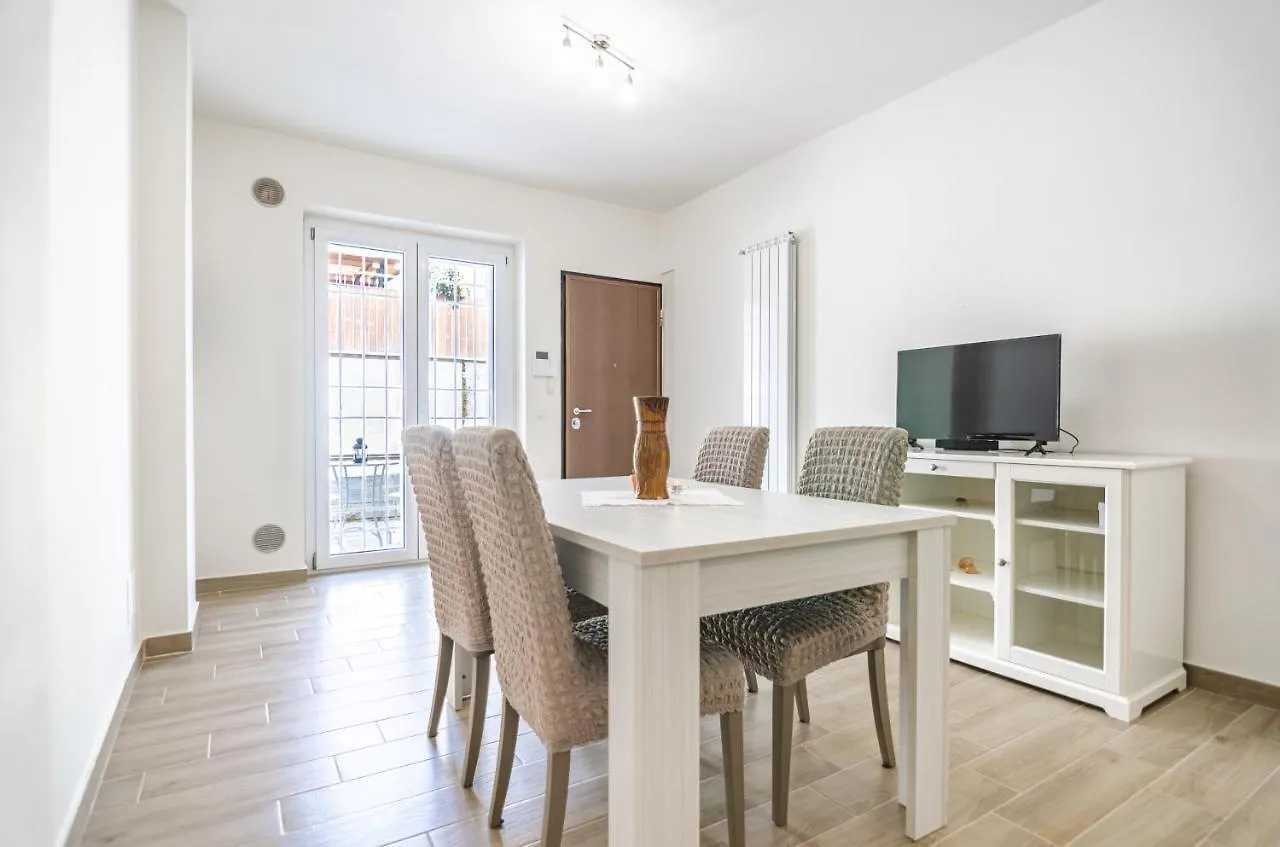 Vicino Ai Castelli Romani! Villetta Moderna Con Wifi E Parcheggio Apartment